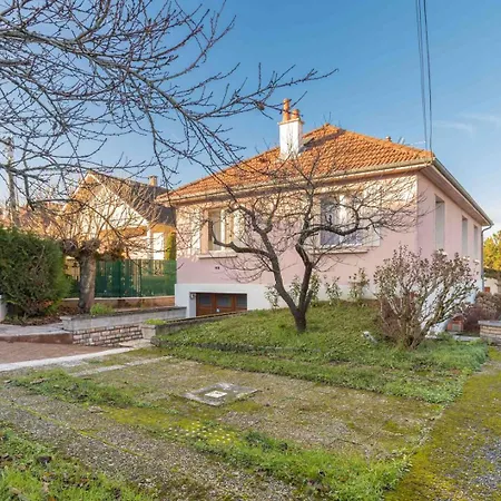 Casa de Férias Sweet Burgundy